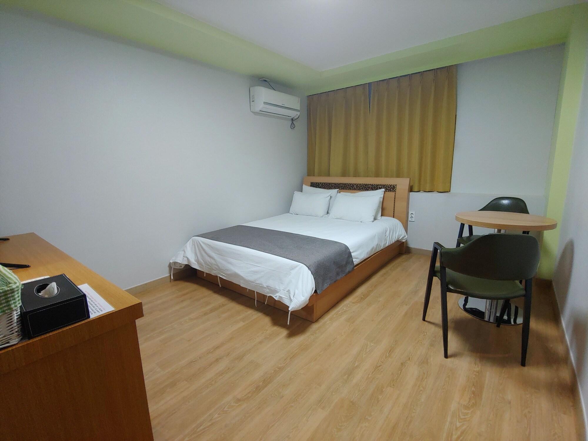 Gallery Hotel Bnb Jeju Eksteriør billede