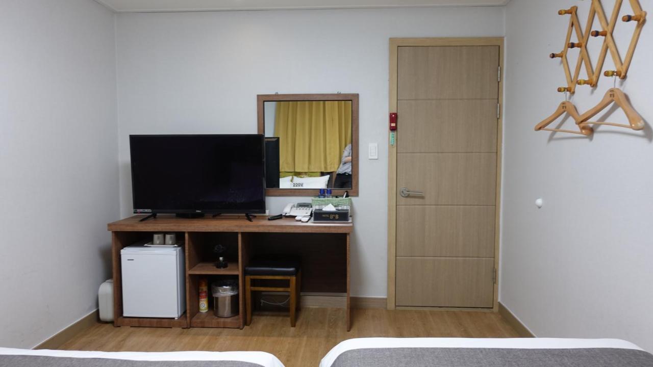 Gallery Hotel Bnb Jeju Eksteriør billede